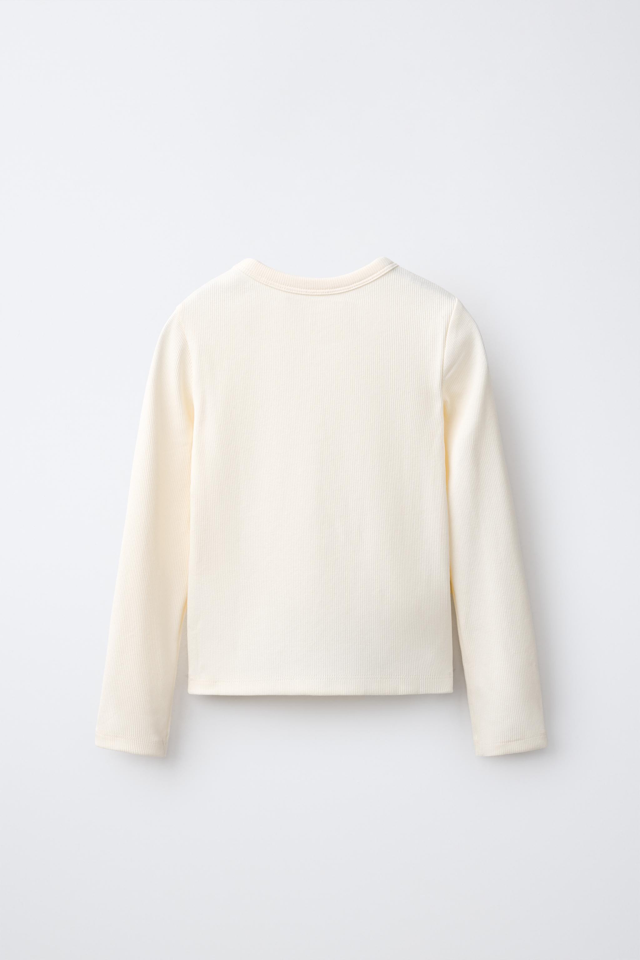 RIBBED V-NECK T-SHIRT